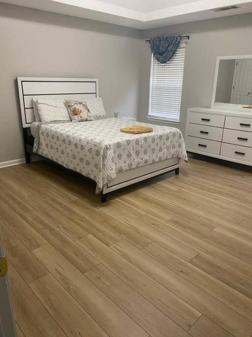 Castle Comfort Ellenwood Ngoại thất bức ảnh